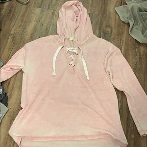 Long sleeve shirt/hoodie